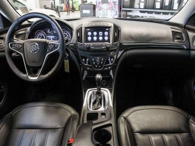 2017 Buick REGAL Sport Touring 4dr Sedan